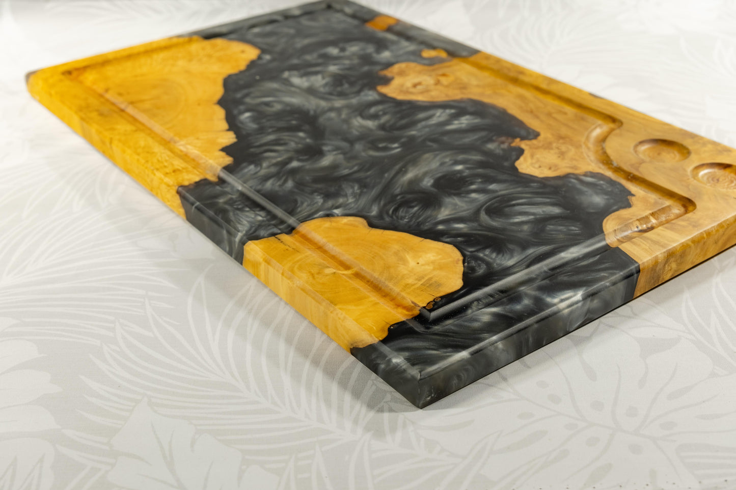 Black cutting board