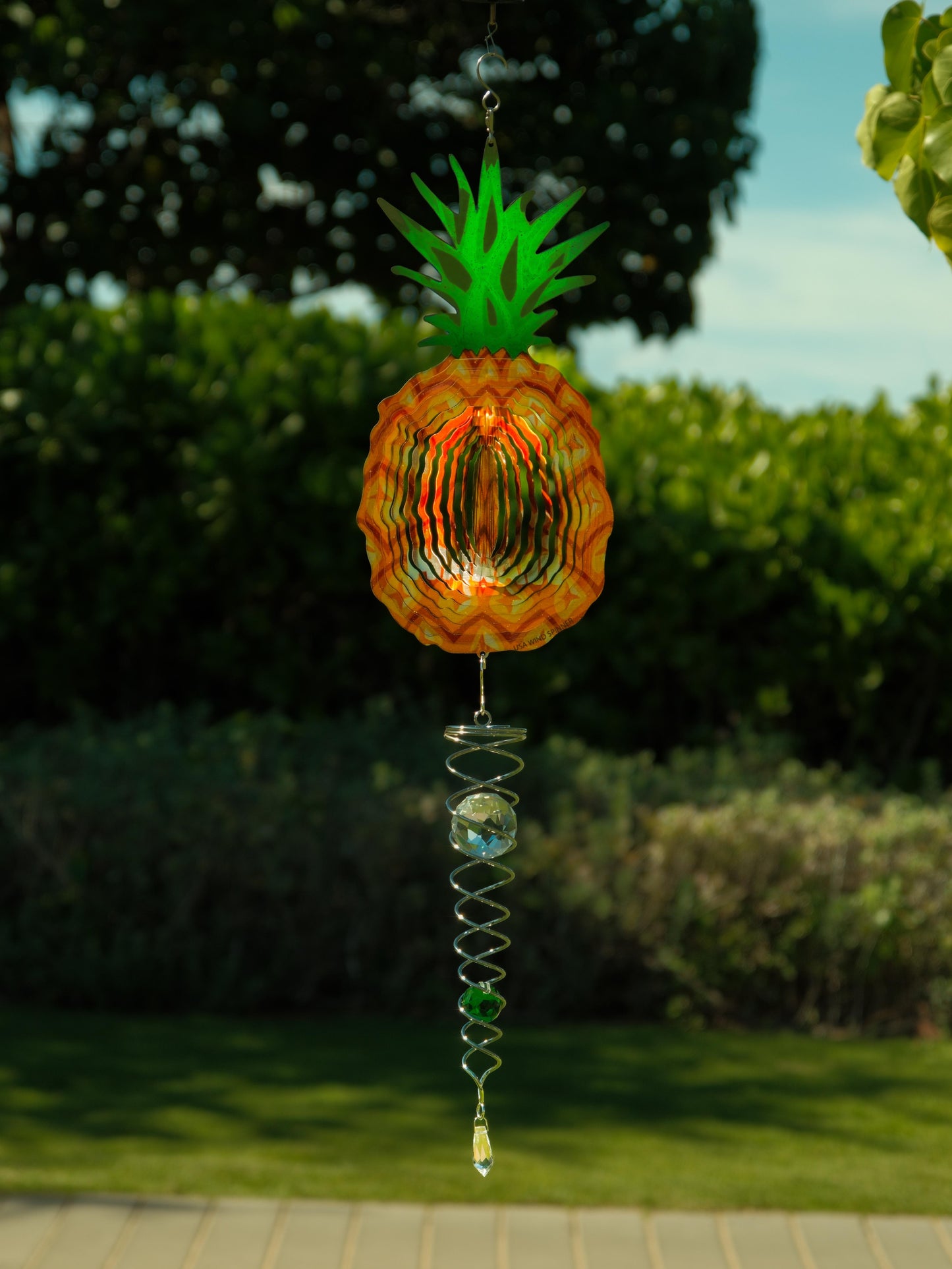 Gorgeous 15 inch pineapple shape wind spinner